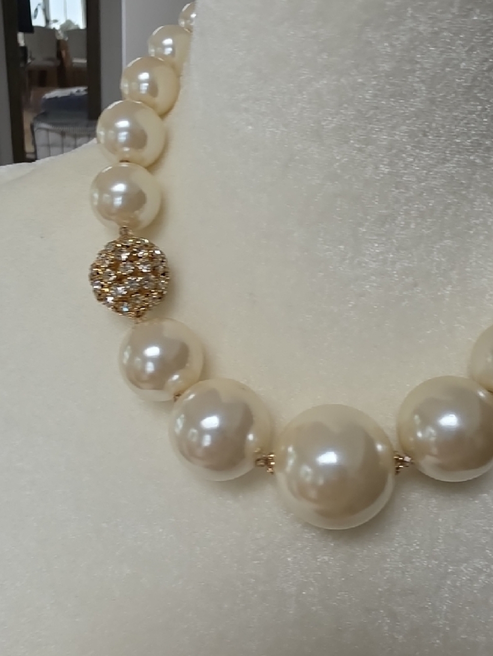 Pearl Statement Necklace with Gold Pavé Accent - Cream - Picture 2 of 6